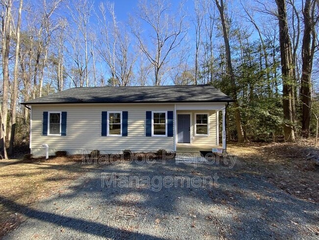 Building Photo - 170 Forest Grove Rd Rental