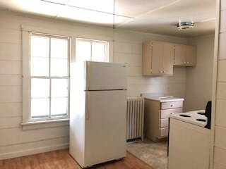 Kitchen - 243 W Allegan St