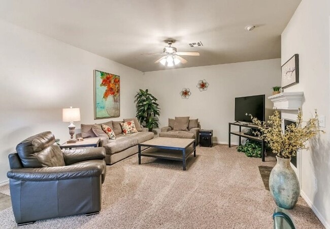 Photo - Adorable duplex + Edmond Schools + Lawncar...