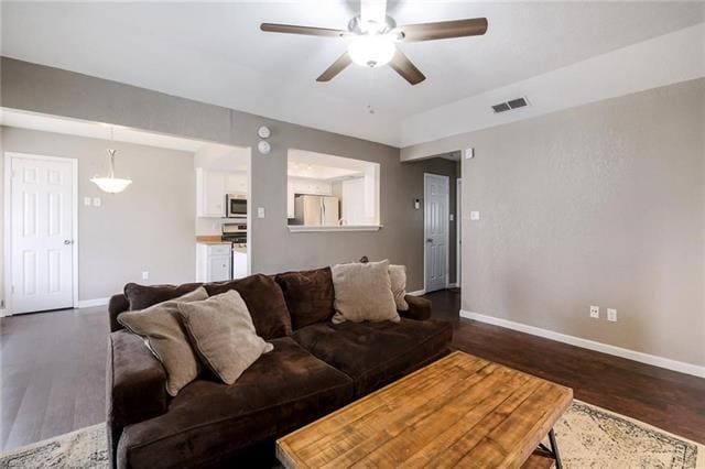 Photo - 607 Garden Path Dr