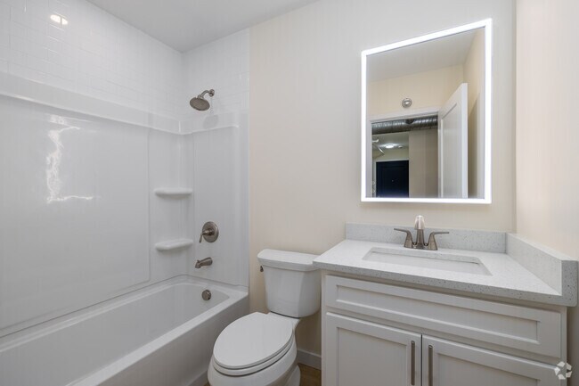 Studio - 476SF - Bathroom - 584 Main St