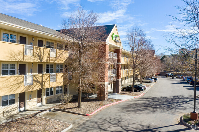 Building Photo - Furnished Studio - Lakewood Rental