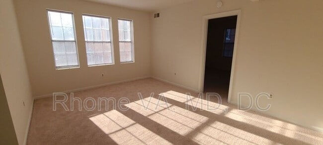 Photo - 1811 Key Blvd Unit #530