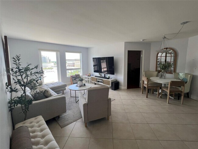 2351 Douglas Rd Unit 1304