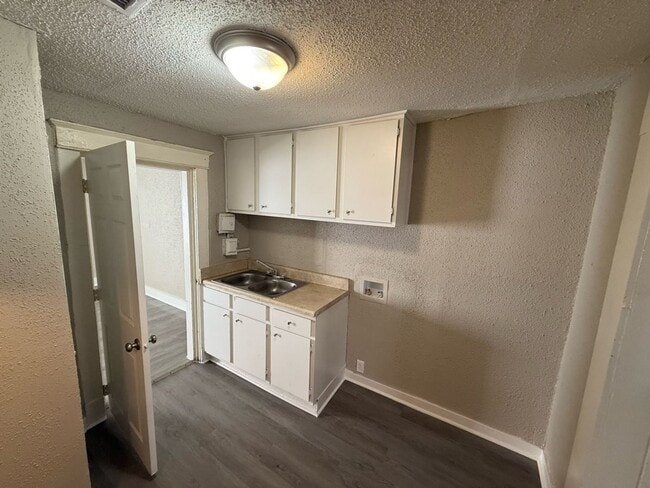 Photo - Move-in Special - 1/2 off first month's rent!
