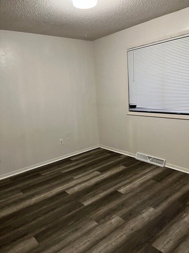 Photo - 1308 E 29th St