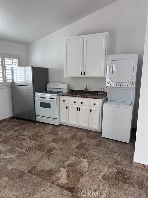 Building Photo - 721 Avenue D Unit Back