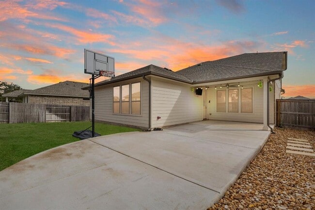 Photo - 104 Scenic Hills Cir