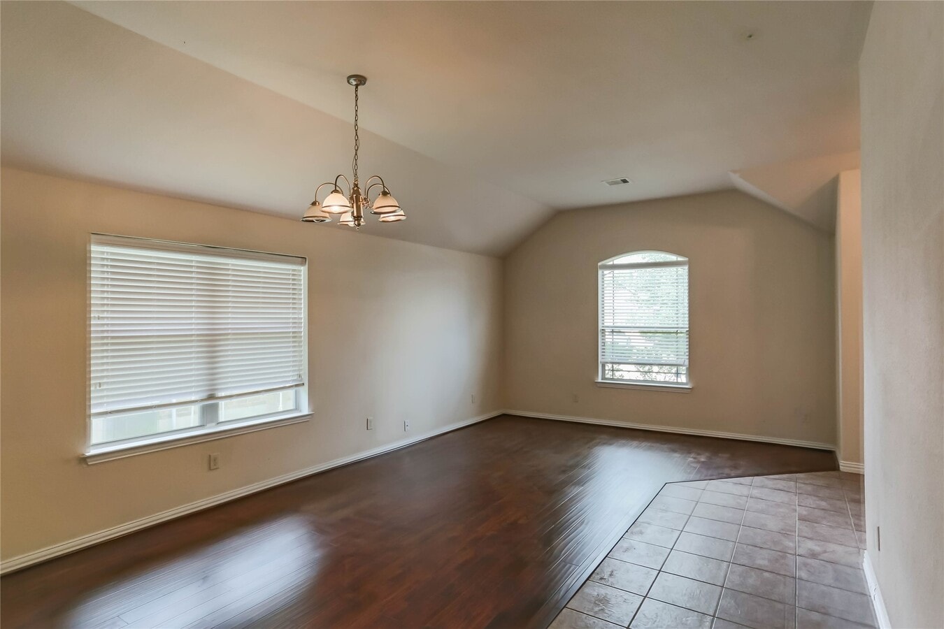 Photo - 1327 Maple Ace Dr