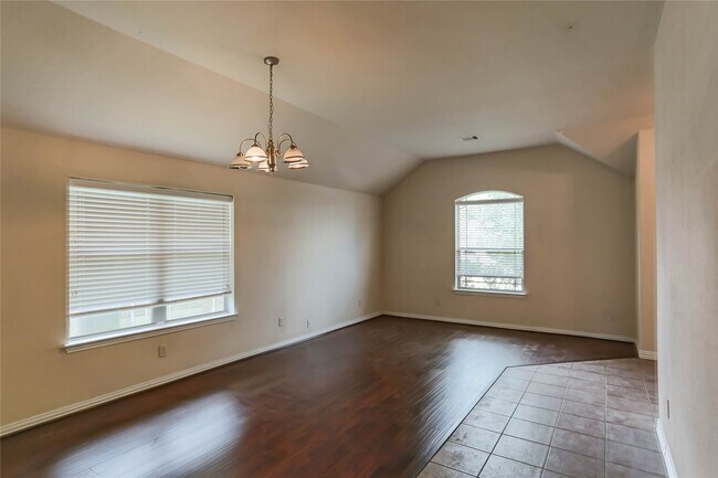 Photo - 1327 Maple Ace Dr