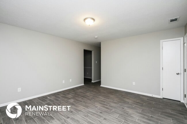 Photo - 121 Cres Pl Ln