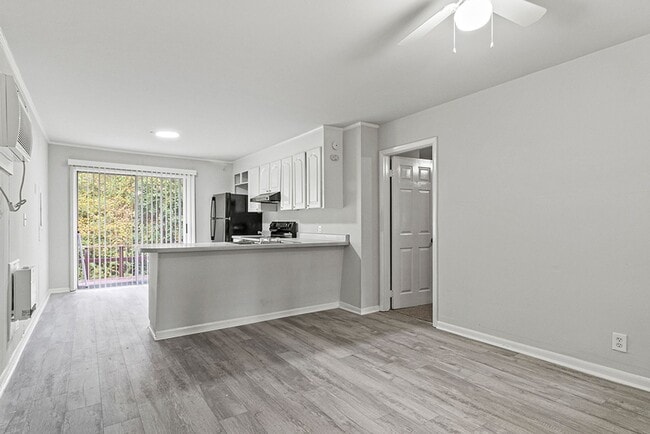 Photo - Blue Pines Apartments
