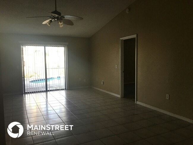 Photo - 2348 Ainsworth Ave