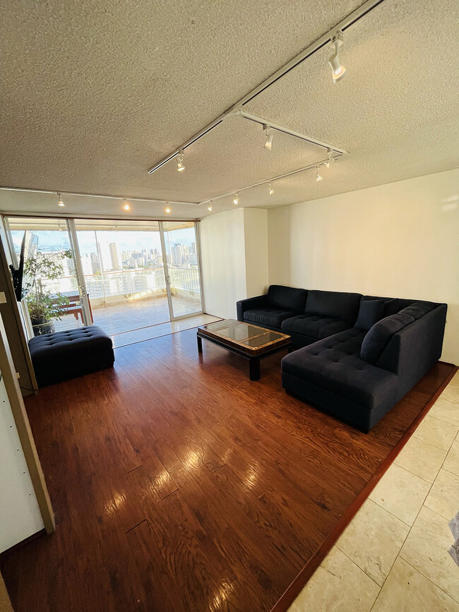 Photo - 1702 Kewalo St Condo Unit PH2