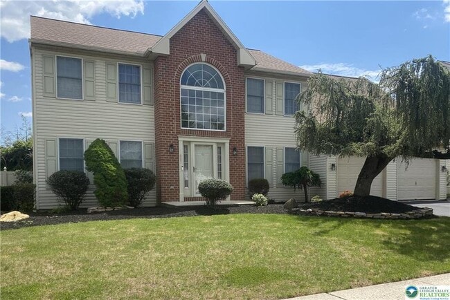 Photo - 401 Augusta Dr E