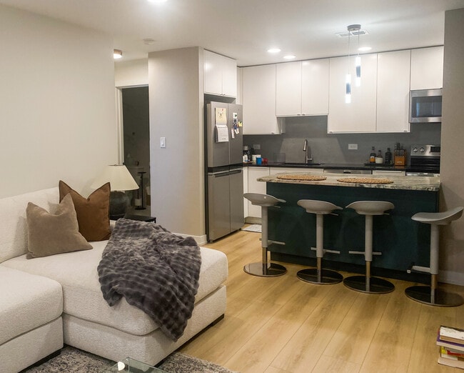 Photo - 715 W Central Rd Unit A8