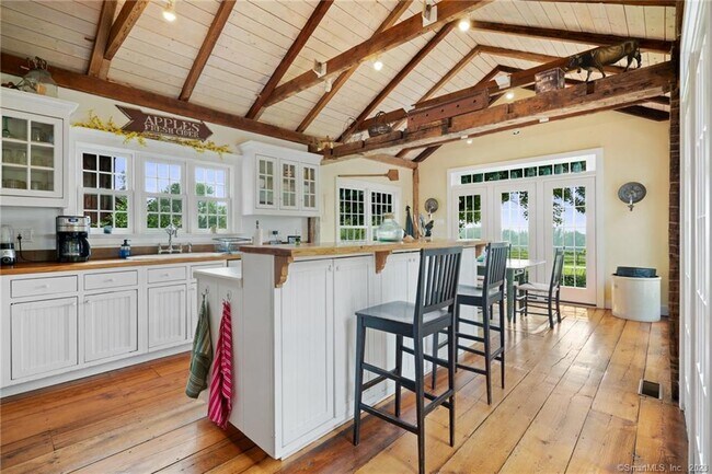 Photo - 35 Northrop St