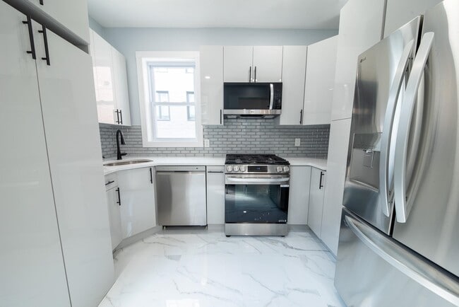 Photo - 1409 Manhattan Ave Unit 3