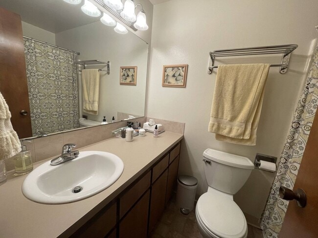 Photo - Lovely 3bed/2bath Ranch style home with HUGE private yard in a peaceful cul-de-sac!