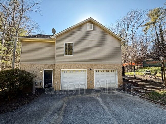 Photo - 689 New Haw Creek Rd