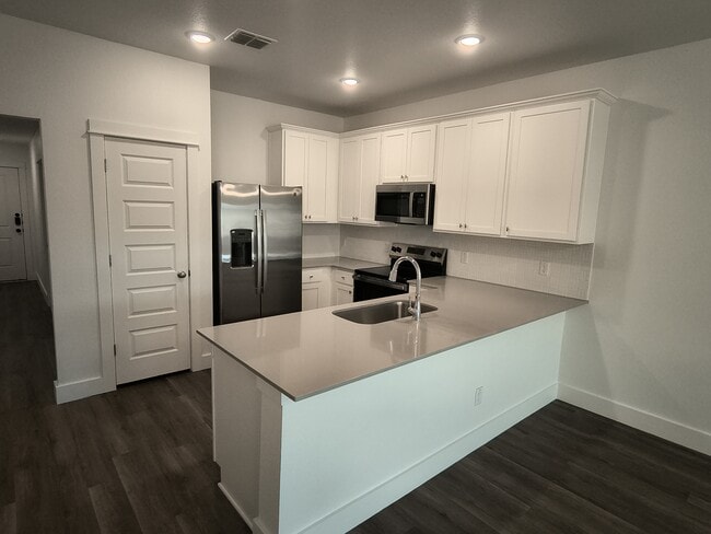 Photo - 1110 S College Ave