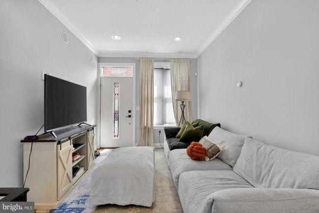 Building Photo - 2216 Almond St