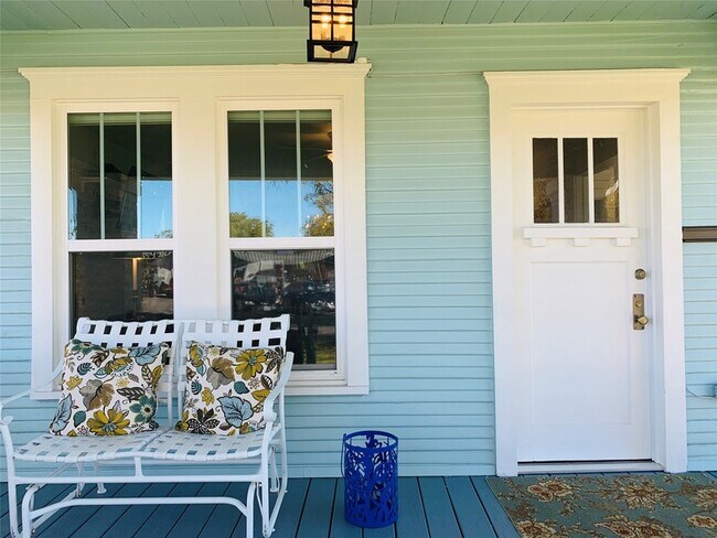 Photo - 1804 N Elm St