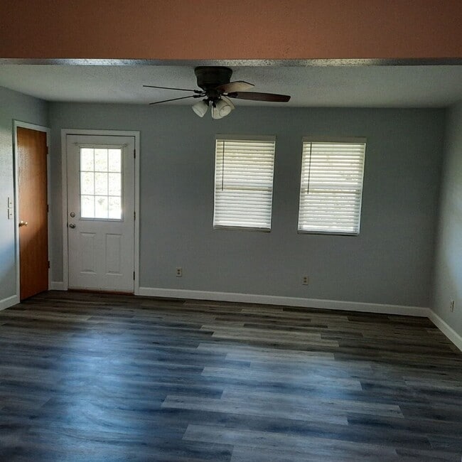 843 W Acres Dr Unit 843 W Acres Drive