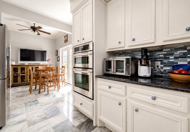 Photo - 17 Bayou Pointe Dr