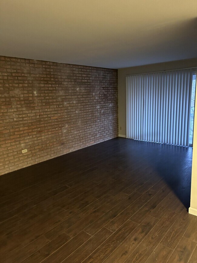 Photo - 840 Alexandria Pike Unit 207