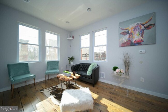 Photo - 2618 Jasper St