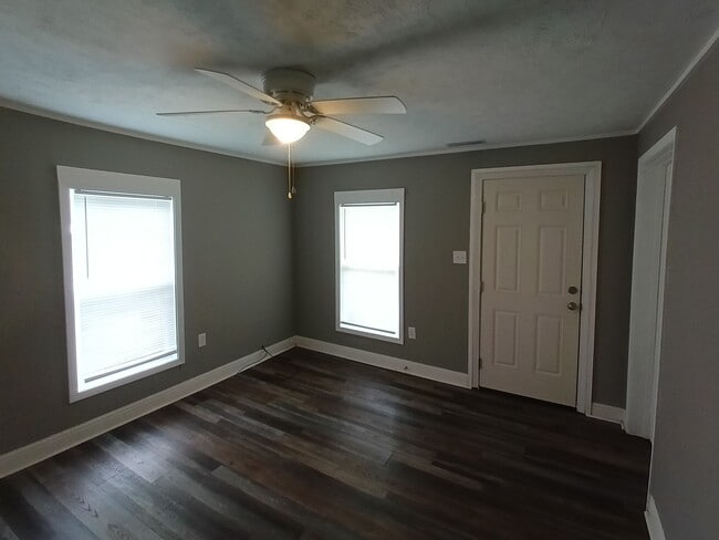 Photo - 308 Sterling St