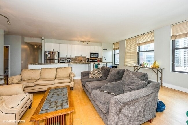 Photo - 330 N Jefferson St Unit 1405