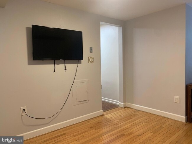 Photo - 1901 16th St NW Unidad 13