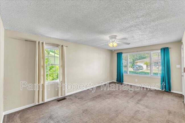 Photo - 2019 E 59th St