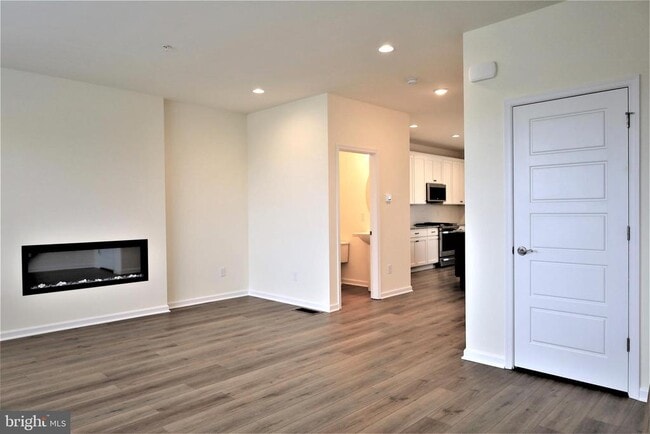 Photo - 61 Becker Dr