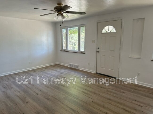 Photo - 4652 Old William Penn Hwy