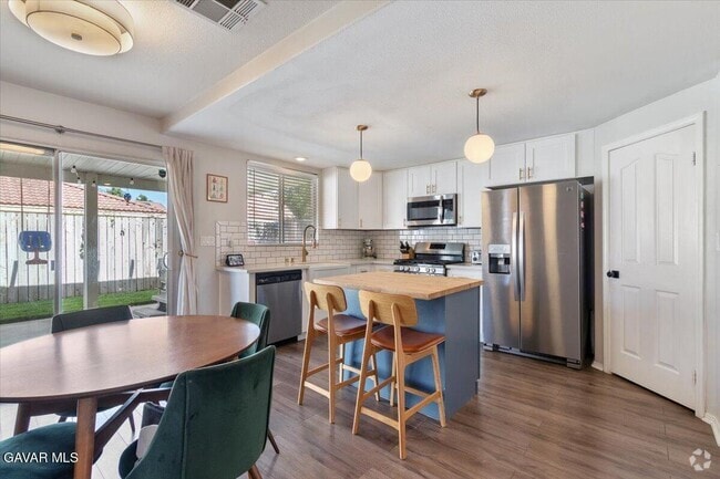 Building Photo - 40144 Cantara Dr Rental