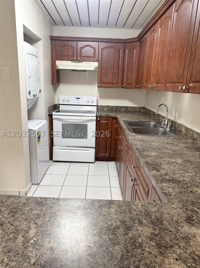 Photo - 10000 NW 80th Ct Unit 2249