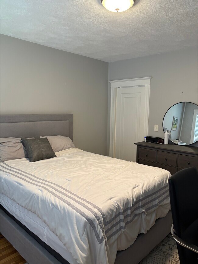 Photo - 51 Algonquin Rd