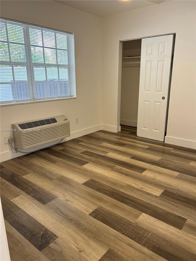 Photo - 571 NE 67th St Unit 3