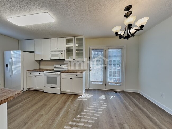 Photo - 5420 Springhouse Farm Rd