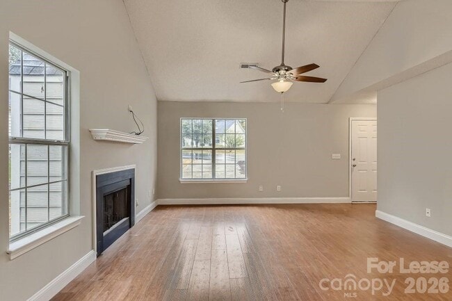 Photo - 431 Cedarcroft Dr