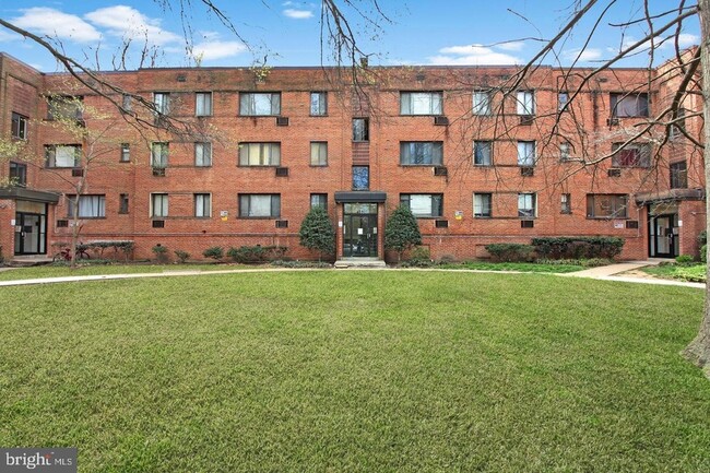 Building Photo - 4731 1st St SW Unit 303 Rental