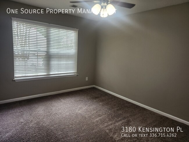 Photo - 3180 Kensington Pl
