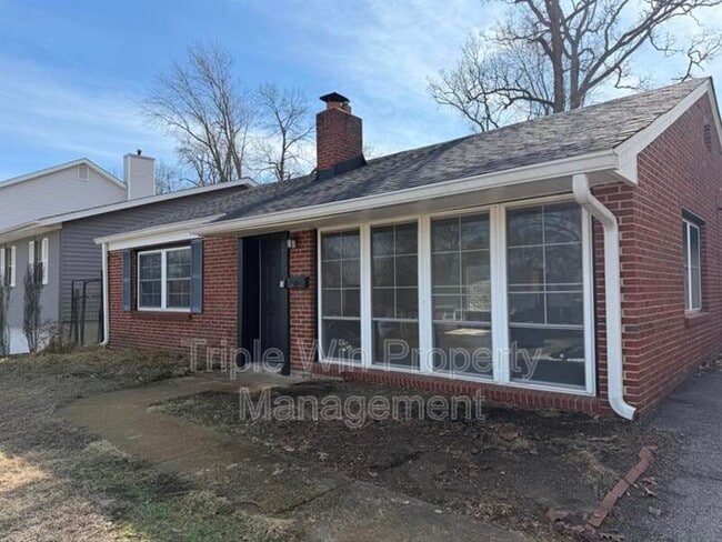 Photo - 8652 White Ave