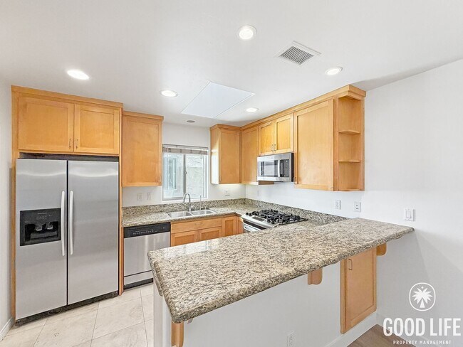 Photo - Stunning 3BD/3BA W/ A/C, Attached Garage, and In-Unit Laundry in Pacific Beach!