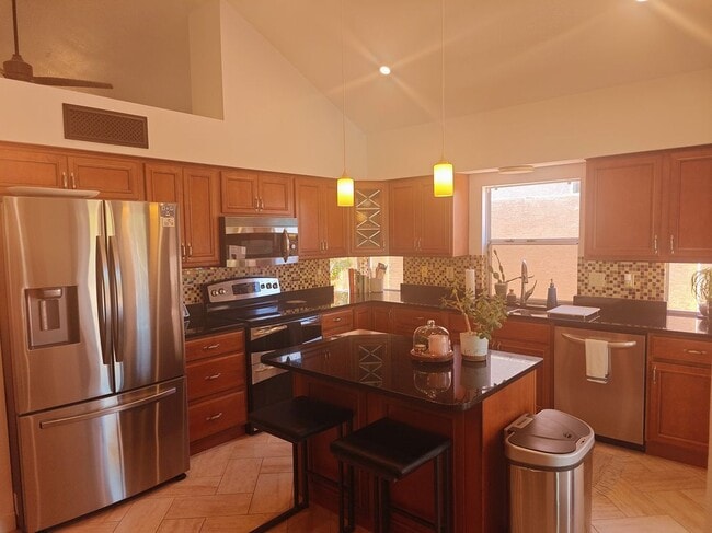 Photo - 16025 S 12th Pl