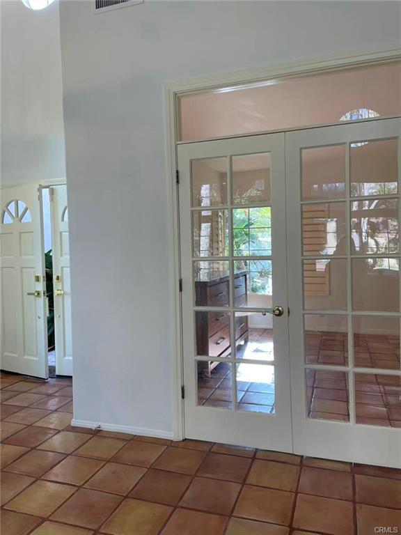 Photo - 15 Springbrook Rd