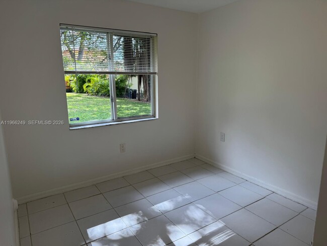 Photo - 2522 NE 184th Terrace Unit 2522